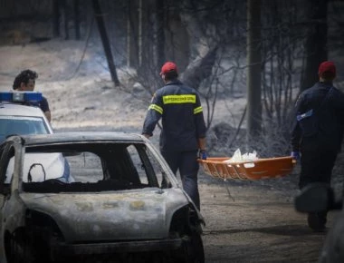 Συγκίνηση προκάλεσε η δωρεά της Kosmocar -300 δωρεάν αυτοκίνητα για τους πυρόπληκτους